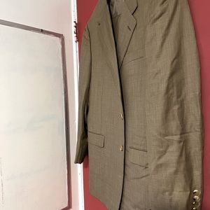 HICKEY-FREEMAN Collection - Beige Colour. 46L Size